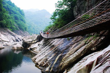 乐山玩水 漂流天堂寨清凉峡谷